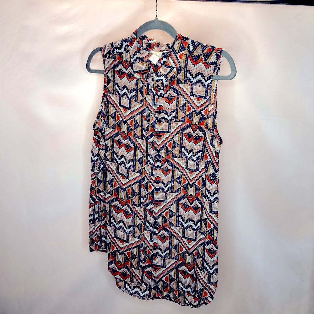 H&M Geometric Button Up tank breezy